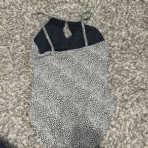 Ellen Tracy swim suit